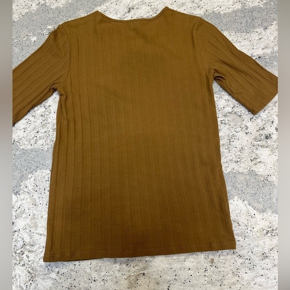 Vince Elbow Sleeve Crew Neck Shirt in Camel Size XS - Picture 6 of 8